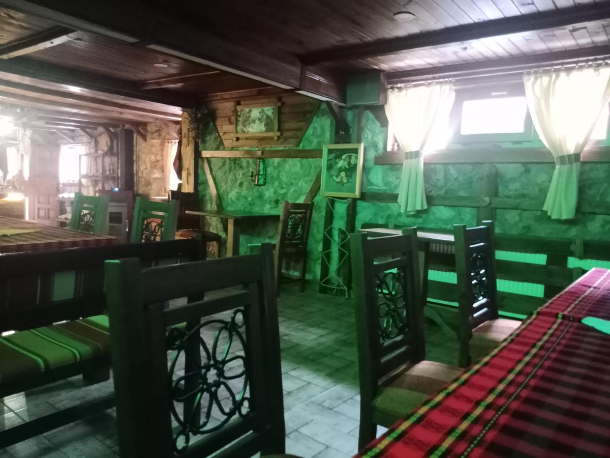 Отель КръчмЪ При Байката Рибарица Экстерьер фото